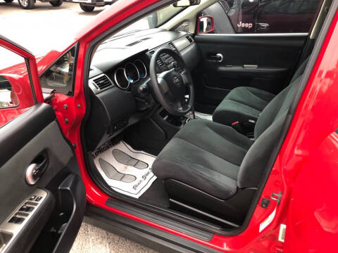 2012 Nissan Versa 1.8 SL