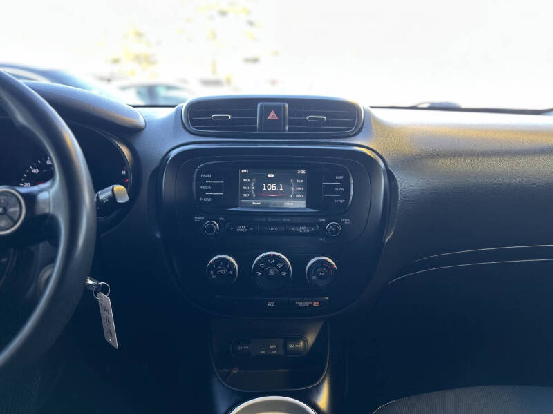 2016 Kia Soul +