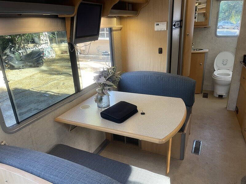 2006 Winnebago View 23H