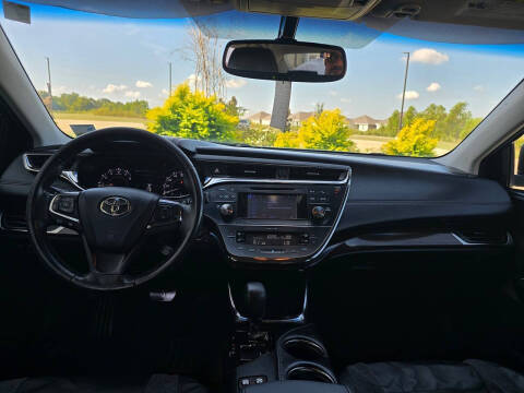 2014 Toyota Avalon XLE
