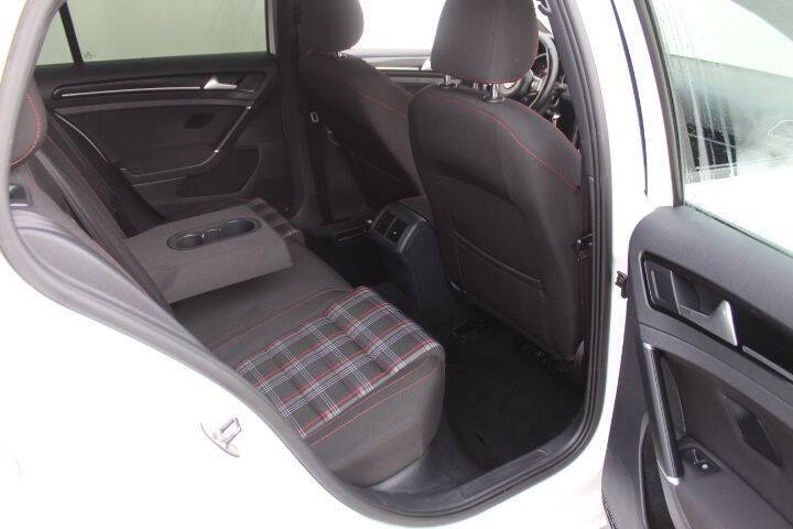 2016 Volkswagen Golf GTI S