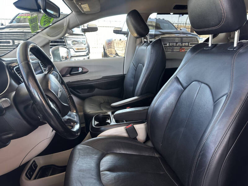 2019 Chrysler Pacifica Touring L 35th Anniversary