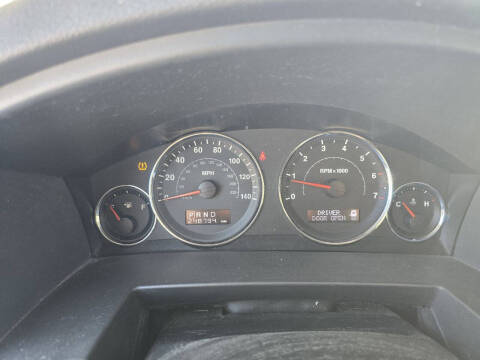 2008 Jeep Commander Sport