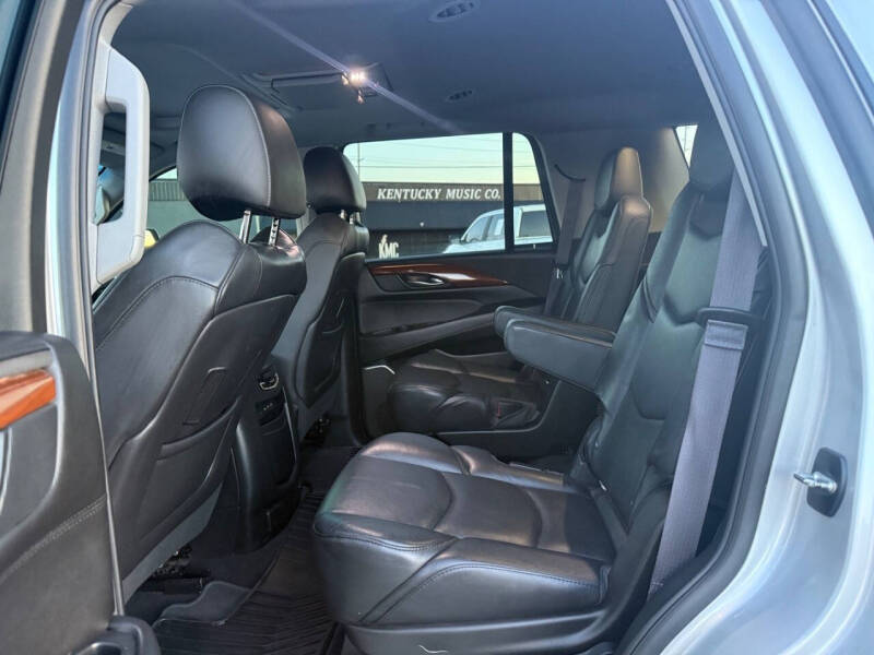 2017 Cadillac Escalade Luxury