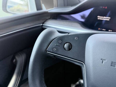 2023 Tesla Model X Standard Range