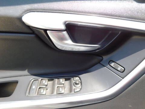 2016 Volvo XC60 T5 Drive-E