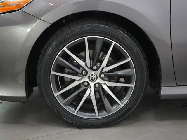 2021 Toyota Camry Hybrid XLE