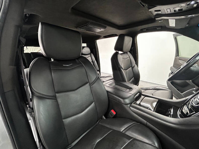 2017 Cadillac Escalade ESV Platinum