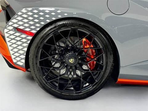 2021 Lamborghini Huracan STO