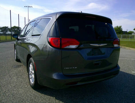 2017 Chrysler Pacifica LX