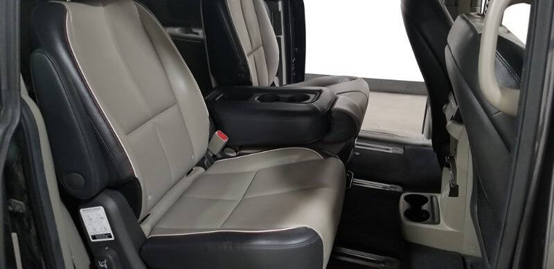 2018 Kia Sedona EX