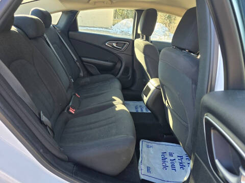 2016 Chrysler 200 Limited