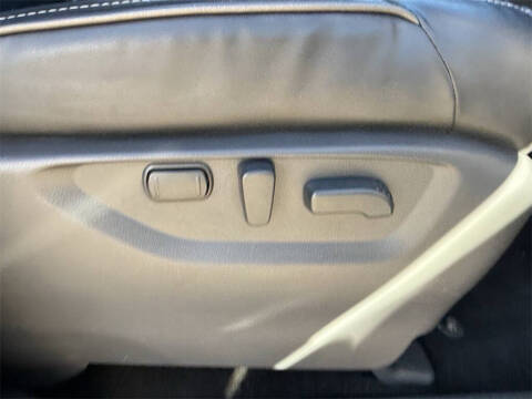 2022 Infiniti QX80 Luxe