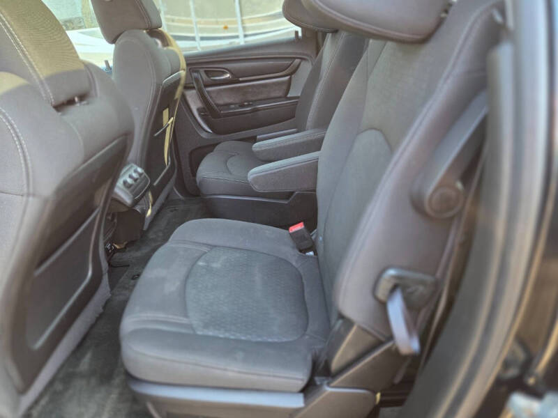 2015 GMC Acadia SLE-2