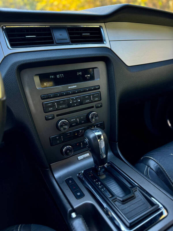 2014 Ford Mustang V6 Premium