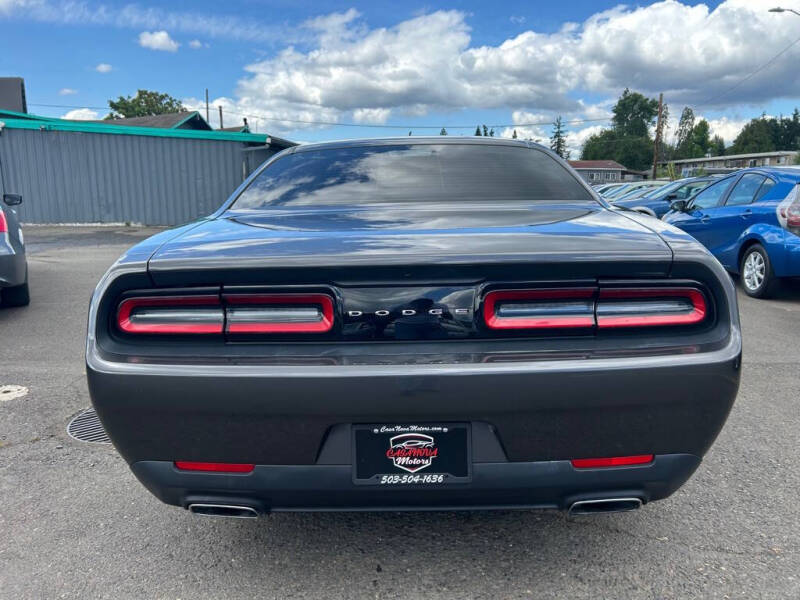 2016 Dodge Challenger SXT