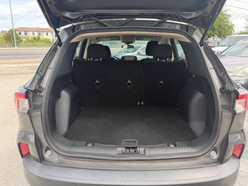 2020 Ford Escape S