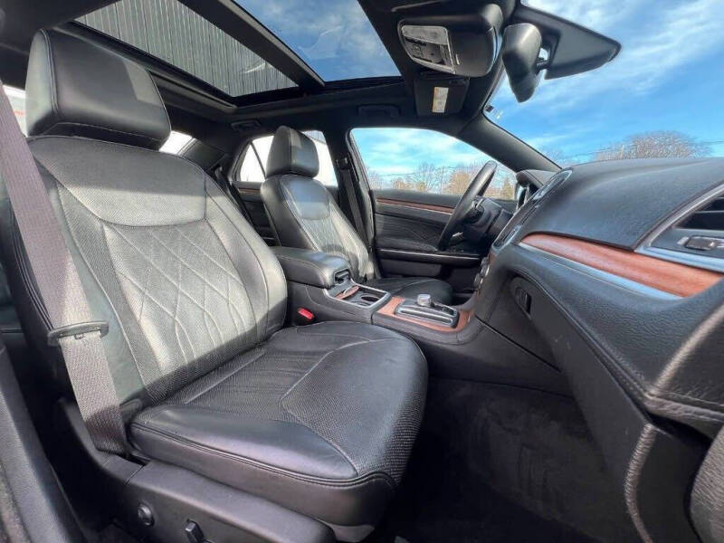 2015 Chrysler 300 C Platinum