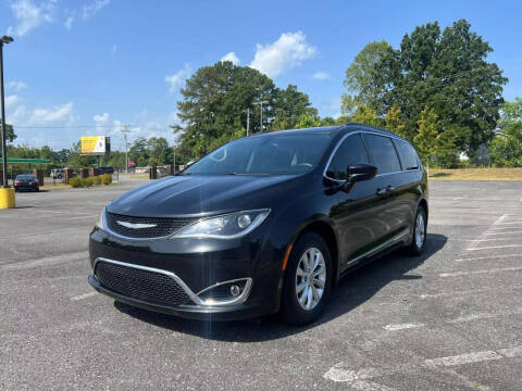 2017 Chrysler Pacifica for sale at Good Choice Motors in Fort Oglethorpe GA