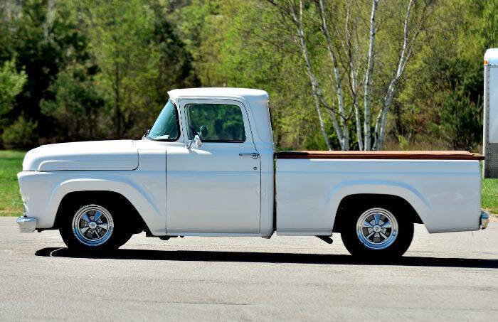 1957 Ford F-100