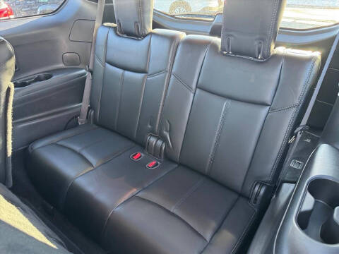 2017 Nissan Pathfinder SL