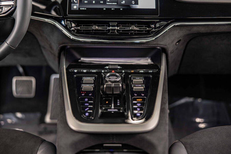 2026 Aston Martin DBX S