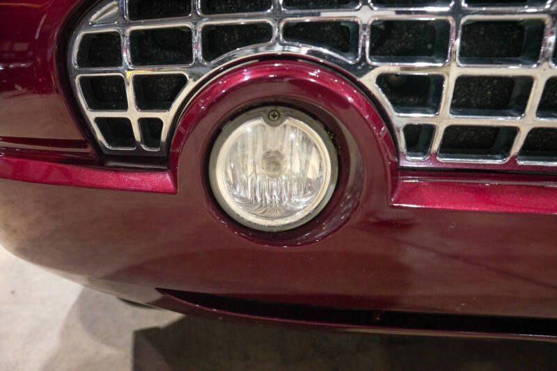 2004 Ford Thunderbird Deluxe