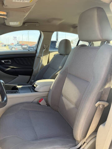 2012 Ford Taurus SEL