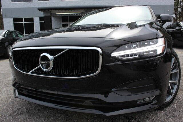 2018 Volvo S90 T5 Momentum