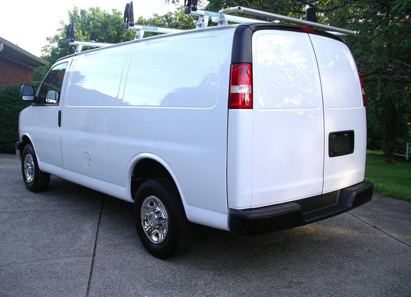 2023 Chevrolet Express 2500