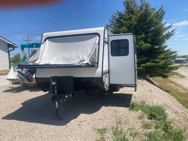2021 Jayco Jay  Feather X23E