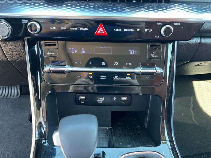 2023 Kia Carnival SX Prestige
