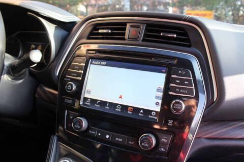 2017 Nissan Maxima Platinum