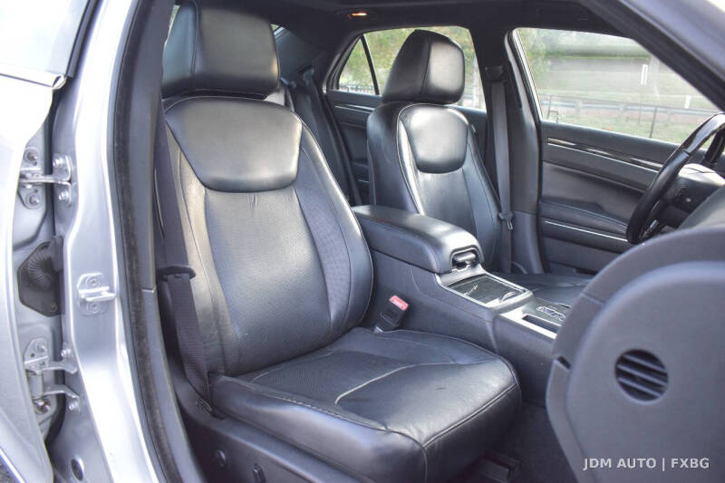 2011 Chrysler 300 C