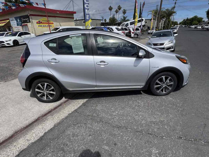 2018 Toyota Prius c One