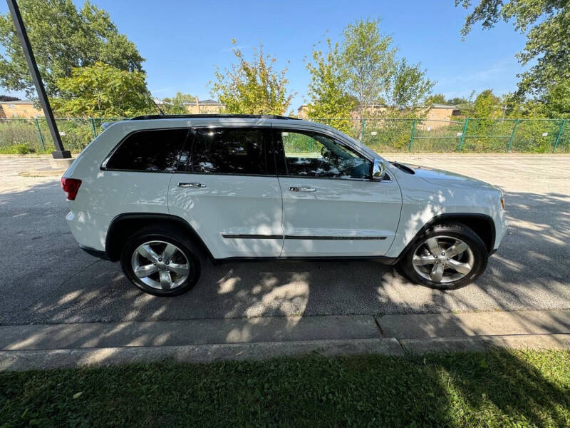 2013 Jeep Grand Cherokee Overland photo 4