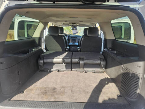 2011 Chevrolet Suburban LT