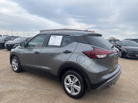 2024 Nissan Kicks S