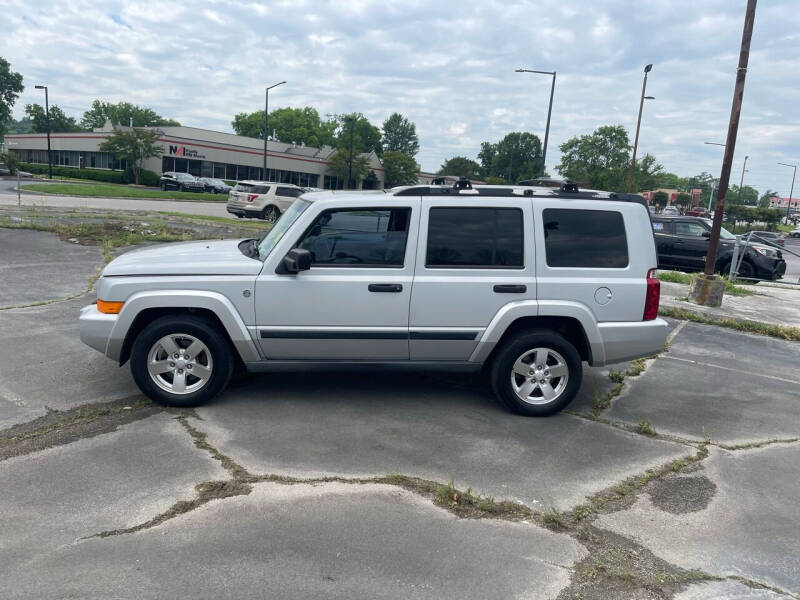 2006 Jeep Commander for sale at Knoxville Wholesale in Knoxville TN