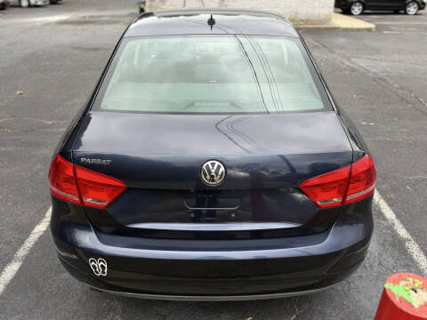 2012 Volkswagen Passat S PZEV