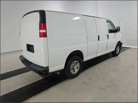 2020 Chevrolet Express 2500