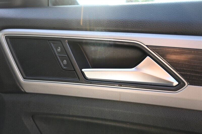 2019 Volkswagen Atlas V6 SE