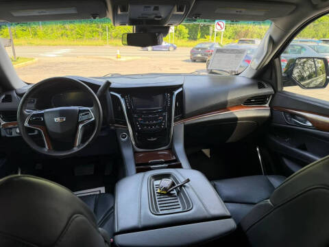 2019 Cadillac Escalade Luxury