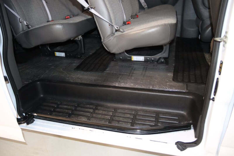 2025 Chevrolet Express LT 3500