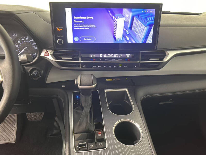 2025 Toyota Sienna XLE 7-Passenger