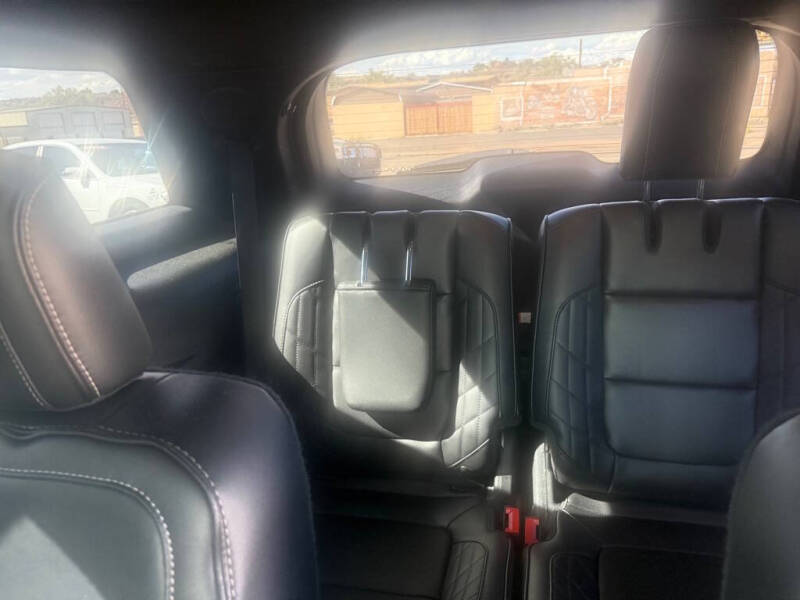 2017 Ford Explorer Platinum