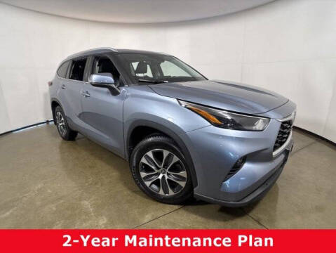 2022 Toyota Highlander for sale at Smart Budget Cars in Madison WI