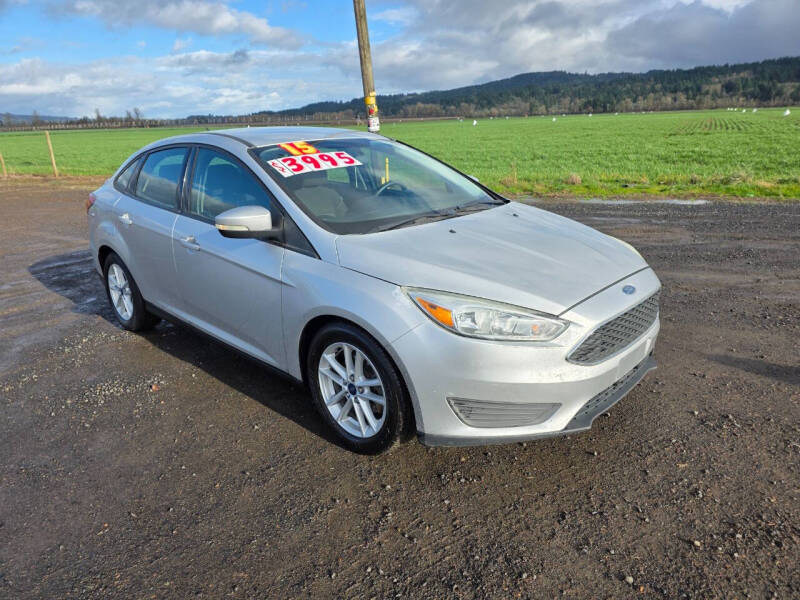 2015 Ford Focus SE's photo