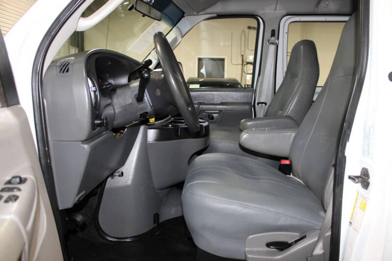 2008 Ford E-Series E-350 SD