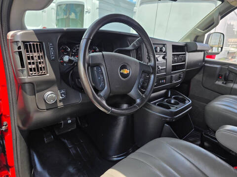 2021 Chevrolet Express 2500